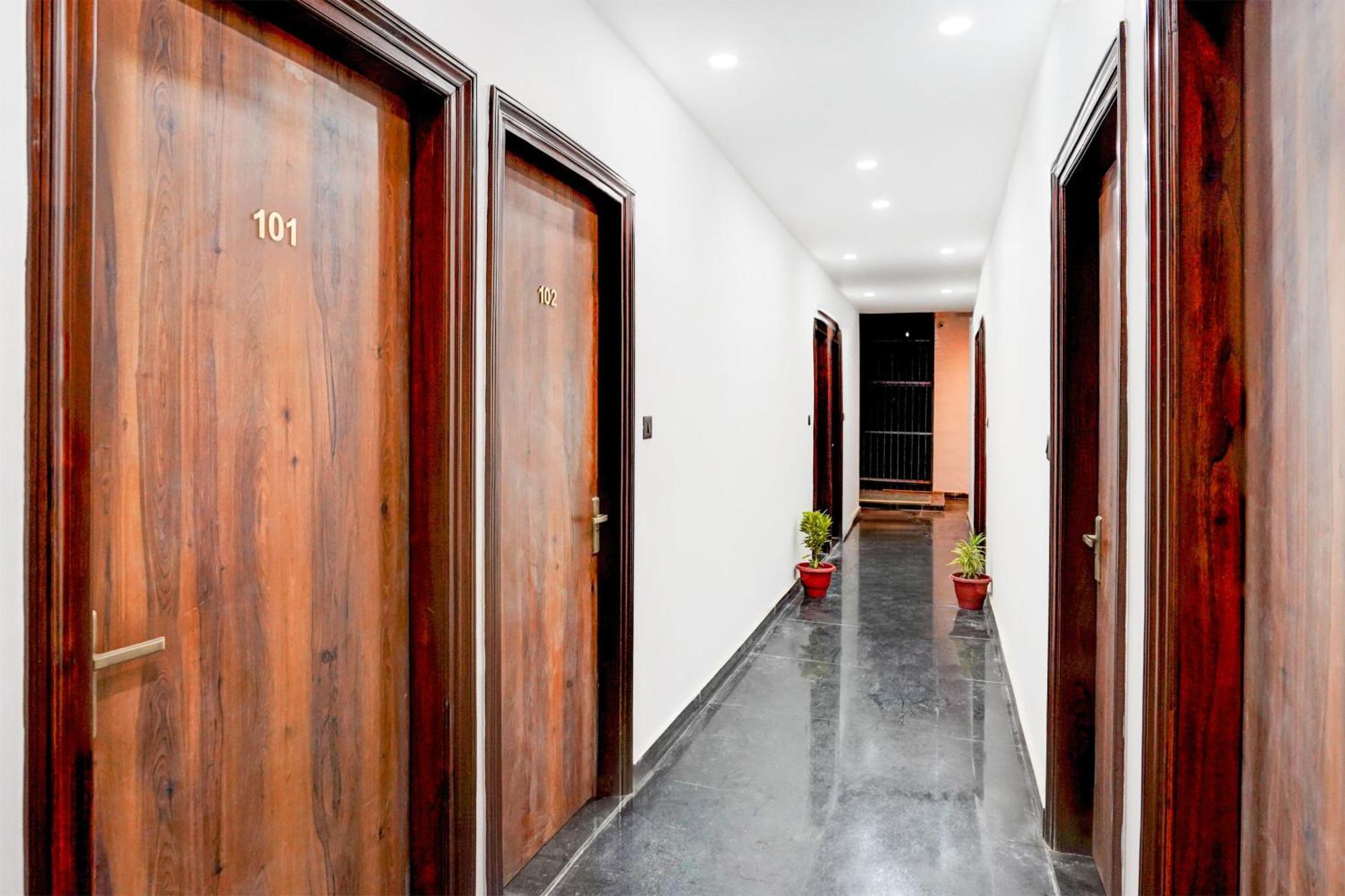 Super Collection O 63 A Noida Ξενοδοχείο Εξωτερικό φωτογραφία